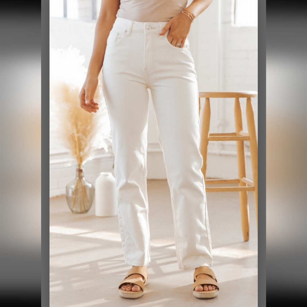 Free People White Pacifica straight leg jean